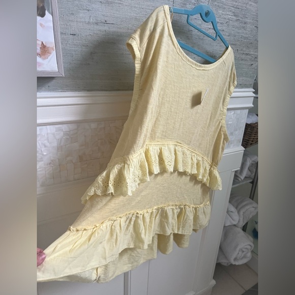 NWT new FREE PEOPLE Claire Tee medium reed yellow ruffle eyelet oversized - Picture 8 of 16